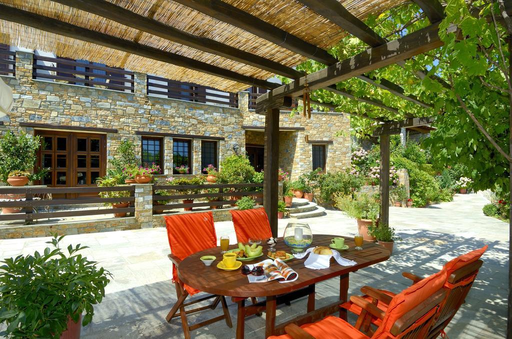 Guesthouse Iris Цагарада Екстериор снимка