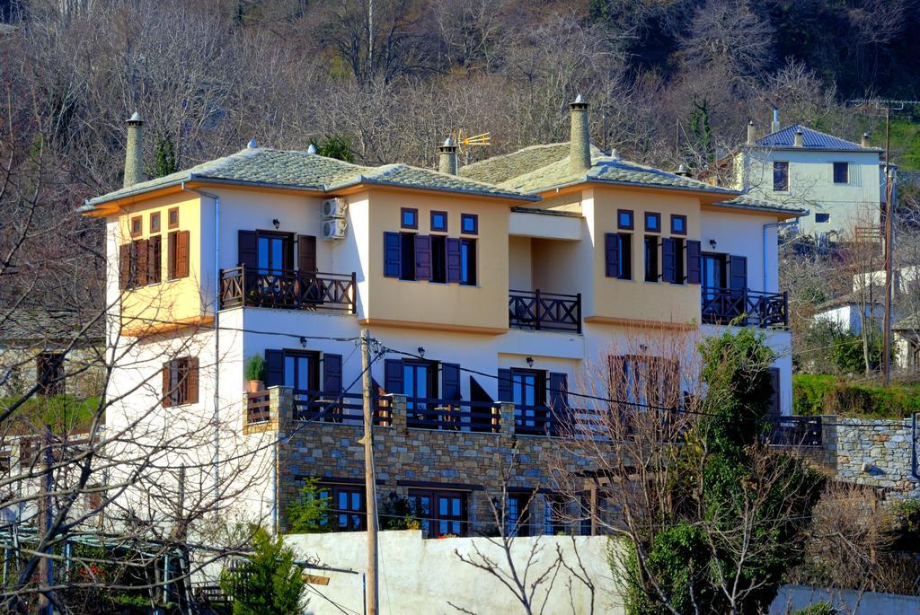 Guesthouse Iris Цагарада Екстериор снимка